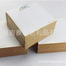 上海華杉印刷紙品貼膜廠 專業(yè)印刷包裝設計與禮盒包裝服務